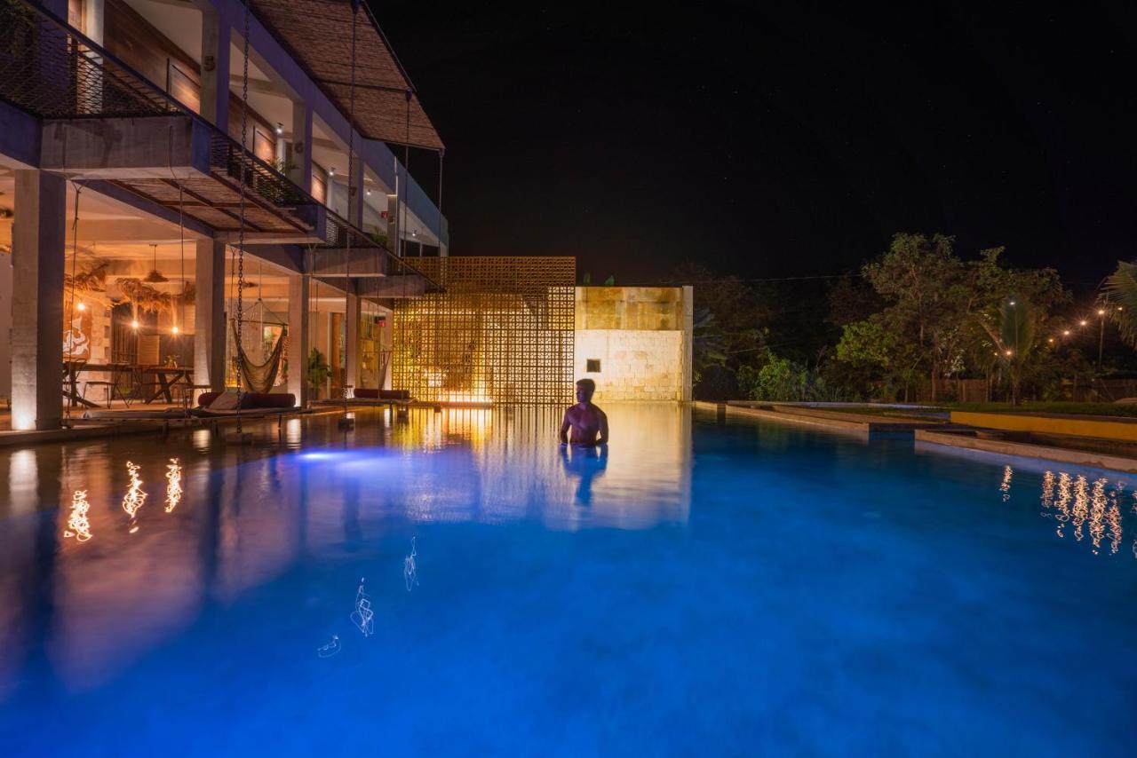 Hotel Makaaba Eco-Boutique باكالار المظهر الخارجي الصورة The swimming pool at the hotel